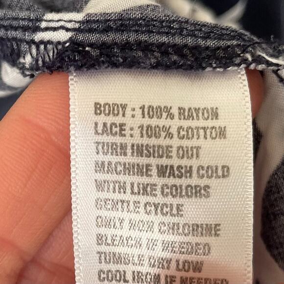 Crown & Ivy Navy, White 3/4 Sleeve Peasant Top, Embroidered, Pom Pom Fringe, XXL - Picture 5 of 12